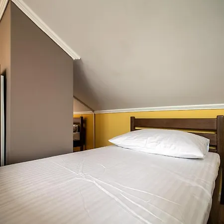 Hostel Ostriv *