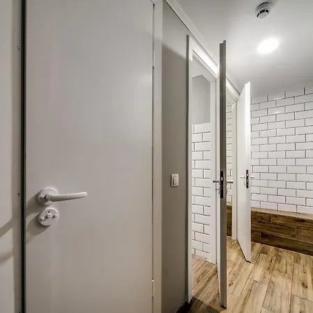 Hostel Ostriv *