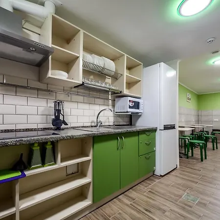 Hostel Ostriv Λβιβ