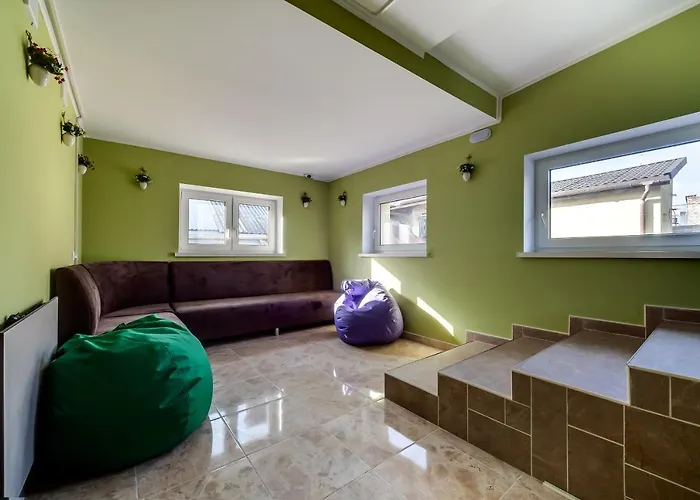 Ostriv * リヴィウ